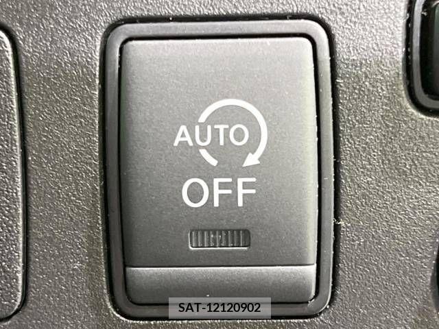 Nissan NOTE 2018-09 365398-6