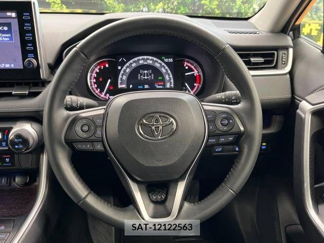 Toyota RAV4 2022-08 367008-11