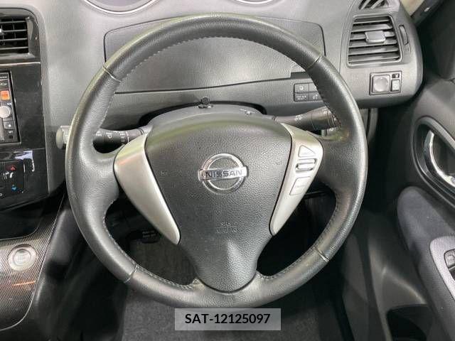 Nissan SERENA 2011-10 284352-12
