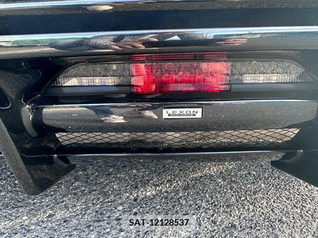 Lexus LC 2018-01 275490-11