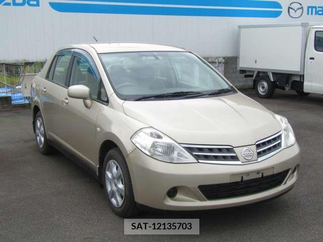 Nissan LATIO 2011-03 275028-0