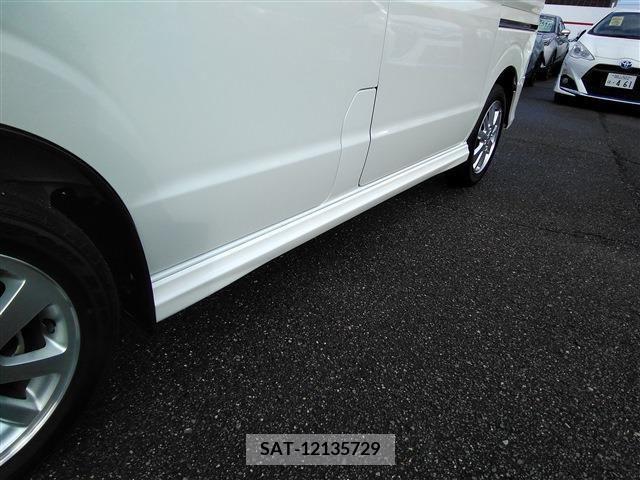 Suzuki EVERY WAGON 2021-10 205888-11