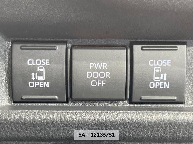 Toyota SIENTA 2022-10 341933-4