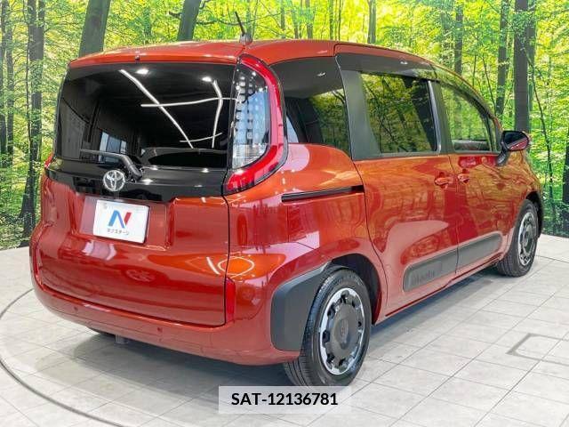 Toyota SIENTA 2022-10 341933-18