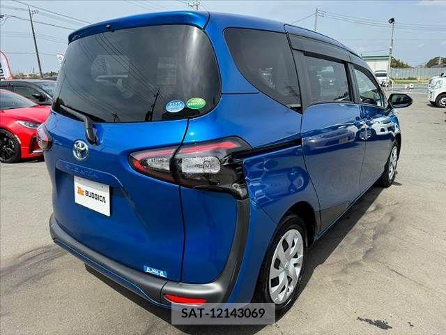 Toyota SIENTA 2016-08 252074-21