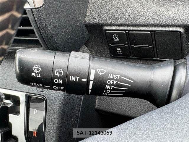 Toyota SIENTA 2016-08 252074-24