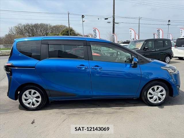 Toyota SIENTA 2016-08 252074-6