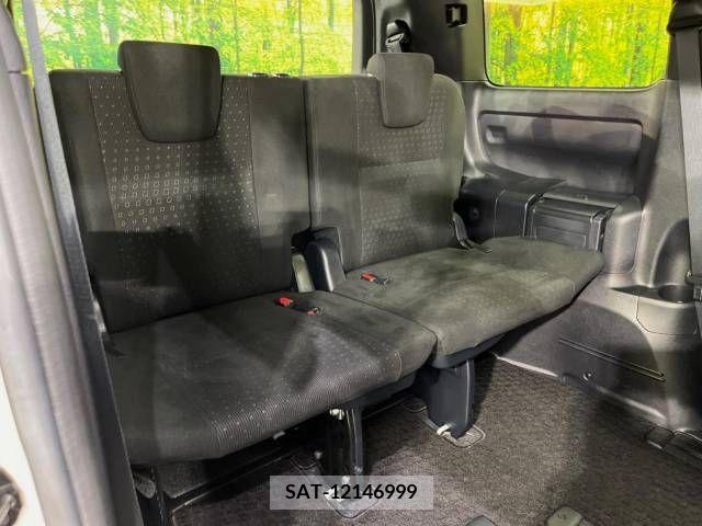 Toyota NOAH 2017-07 321518-10