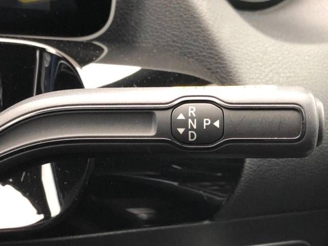 Mercedes Benz B-CLASS 2019-08 28558-11