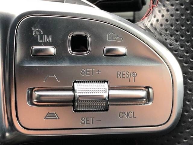 Mercedes Benz B-CLASS 2019-08 28558-4