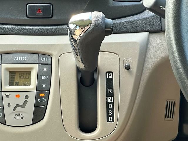 Toyota PIXIS EPOCH 2012-07 6675-19