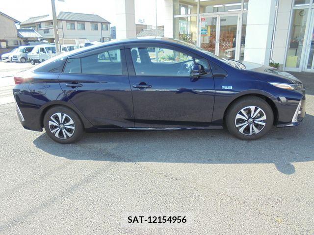 Toyota PRIUS PHV 2020-06 322607-9