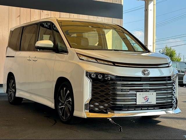 Toyota VOXY 2022-07 188941-15