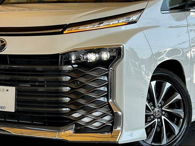 Toyota VOXY 2022-07 188941-18