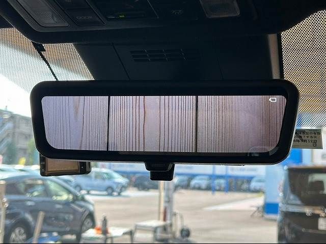 Toyota VOXY 2022-07 188941-8