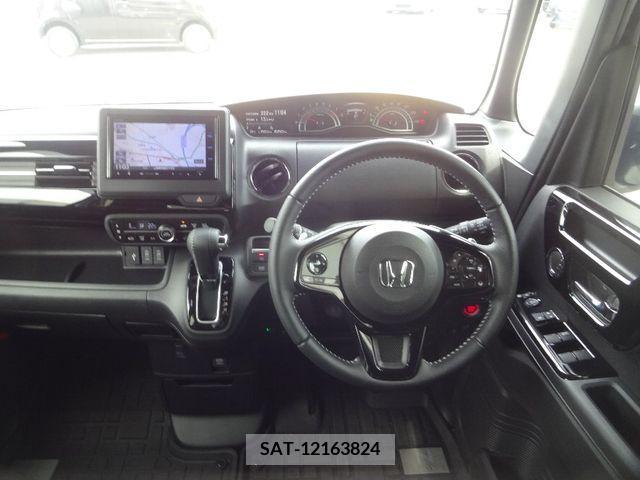 Honda N BOX CUSTOM 2023-06 330409-11