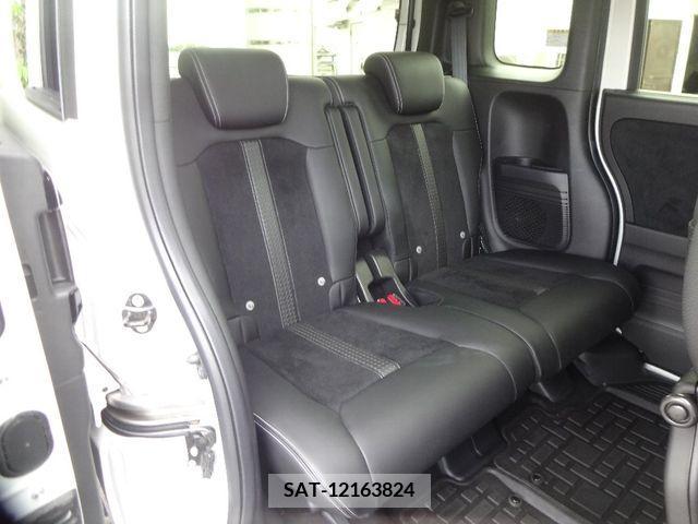 Honda N BOX CUSTOM 2023-06 330409-7