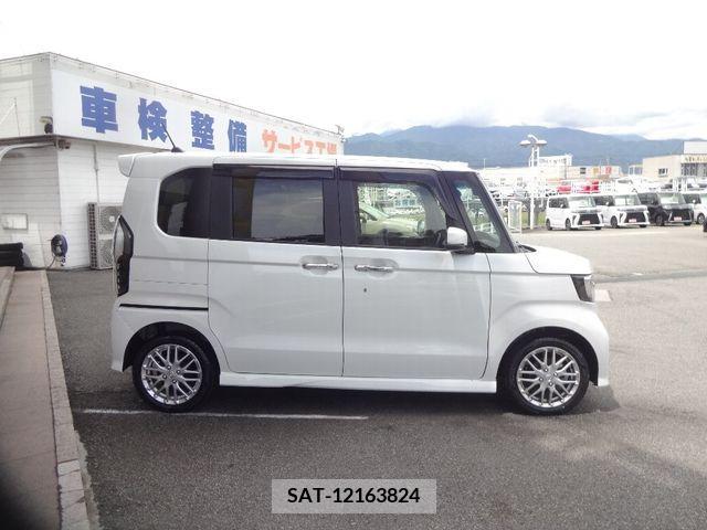 Honda N BOX CUSTOM 2023-06 330409-3