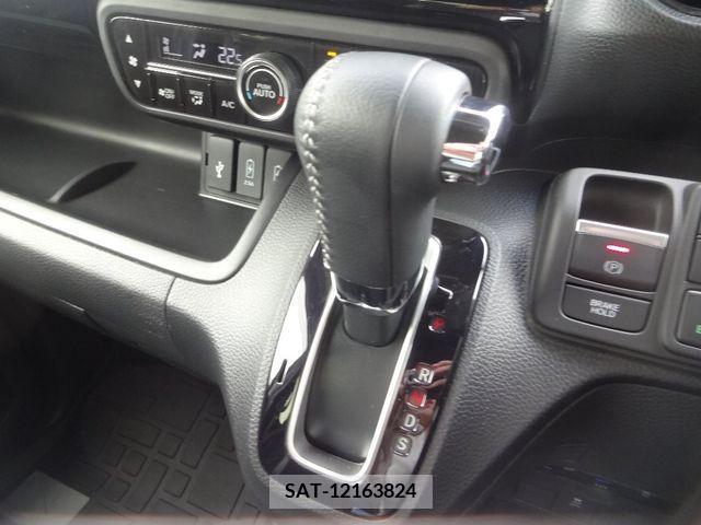 Honda N BOX CUSTOM 2023-06 330409-15