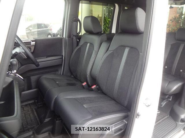 Honda N BOX CUSTOM 2023-06 330409-9