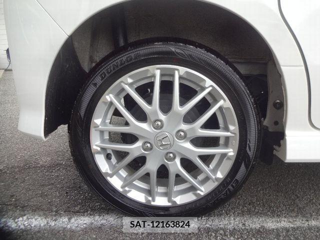 Honda N BOX CUSTOM 2023-06 330409-29