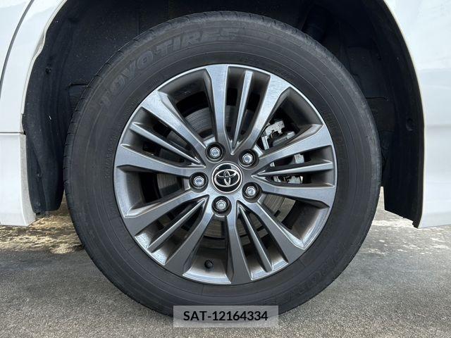 Toyota VOXY 2022-04 220181-9