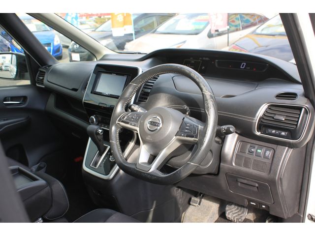 Nissan SERENA 2017-06 18966-12
