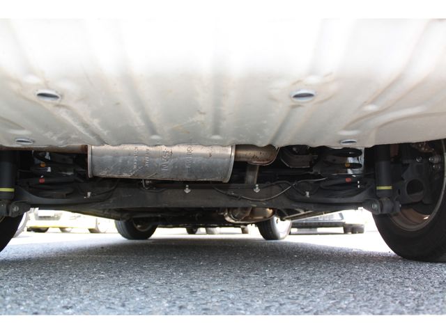 Nissan SERENA 2017-06 18966-10