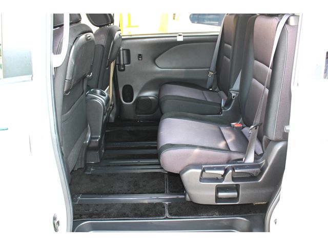Nissan SERENA 2017-06 18966-16