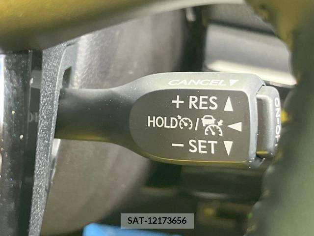 Toyota PRIUS 2020-12 382807-5