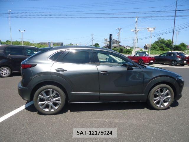 Mazda CX-30 2021-08 355000-6