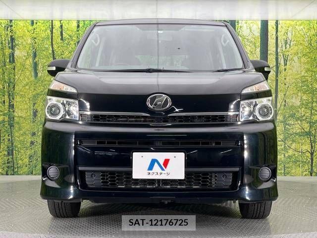 Toyota VOXY 2013-11 289009-15