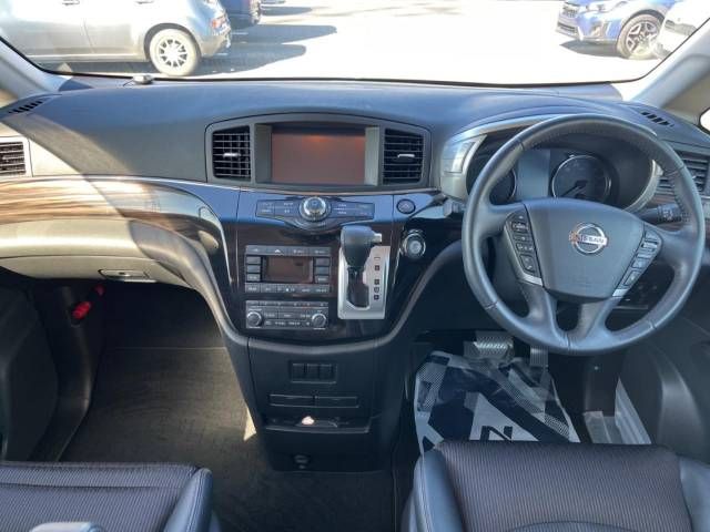 Nissan ELGRAND 2019-03 185658-1