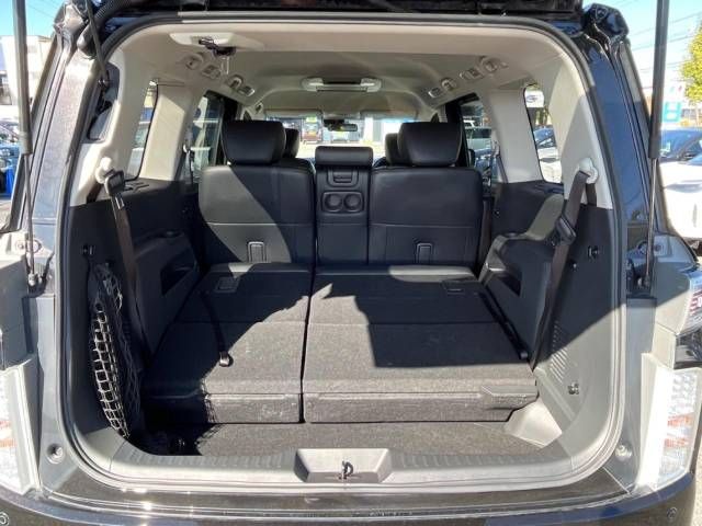 Nissan ELGRAND 2019-03 185658-11