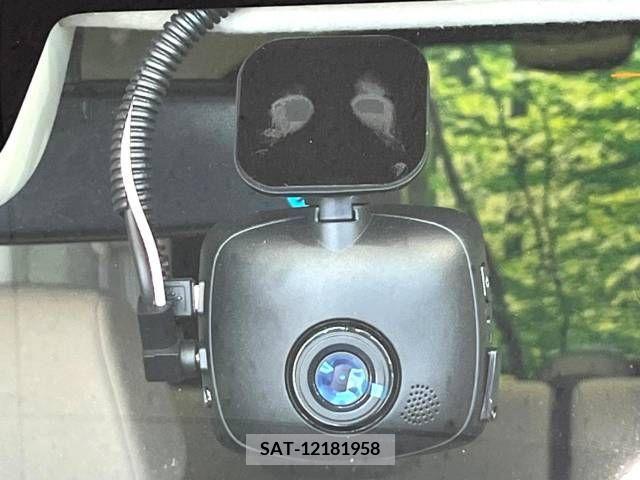 Honda N BOX 2022-11 364556-7