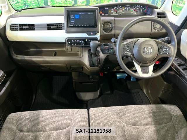 Honda N BOX 2022-11 364556-1