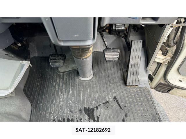 Mitsubishi CANTER 2006-03 294449-12