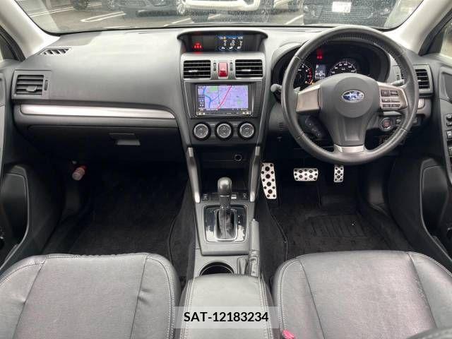 Subaru FORESTER 2012-11 270113-1