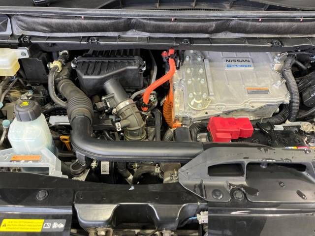 Nissan SERENA 2018-09 20214-18