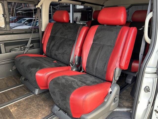 Toyota HIACE WAGON 2019-01 10363-7