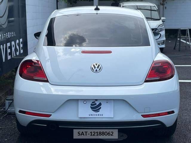 VolksWagen THE BEETLE 2018-03 350523-16