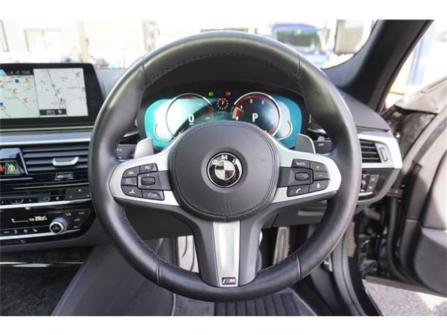 Bmw 5 SERIES 2017-07 181611-11