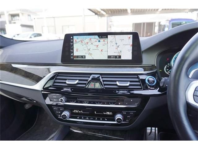 Bmw 5 SERIES 2017-07 181611-10