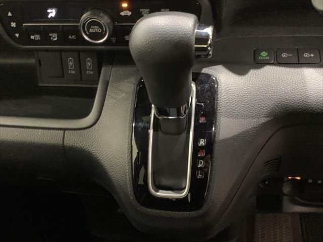 Honda N BOX CUSTOM 2019-11 185220-25