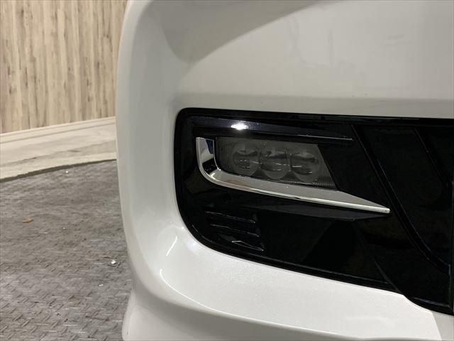 Honda N BOX CUSTOM 2019-11 185220-11