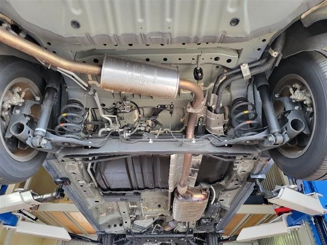 Nissan SERENA 2016-11 191357-12