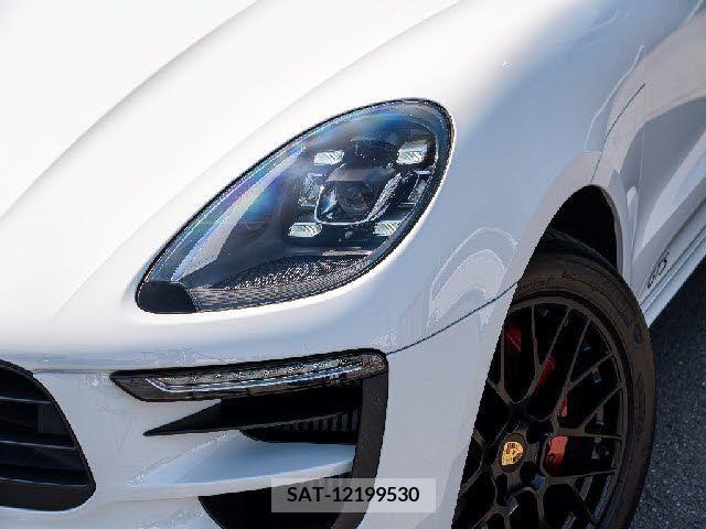 Porsche MACAN 2017-10 366249-19