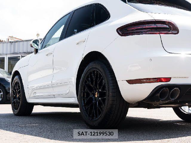 Porsche MACAN 2017-10 366249-12
