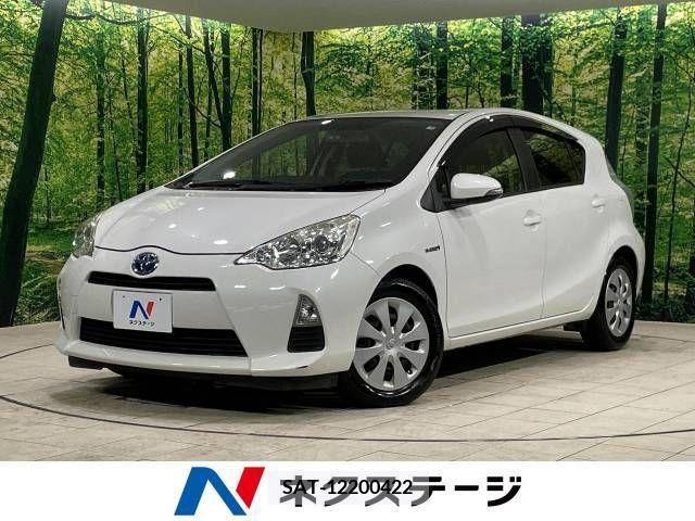 Toyota AQUA 2013-03 379877-0