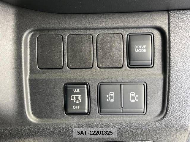 Nissan SERENA 2018-03 241764-3